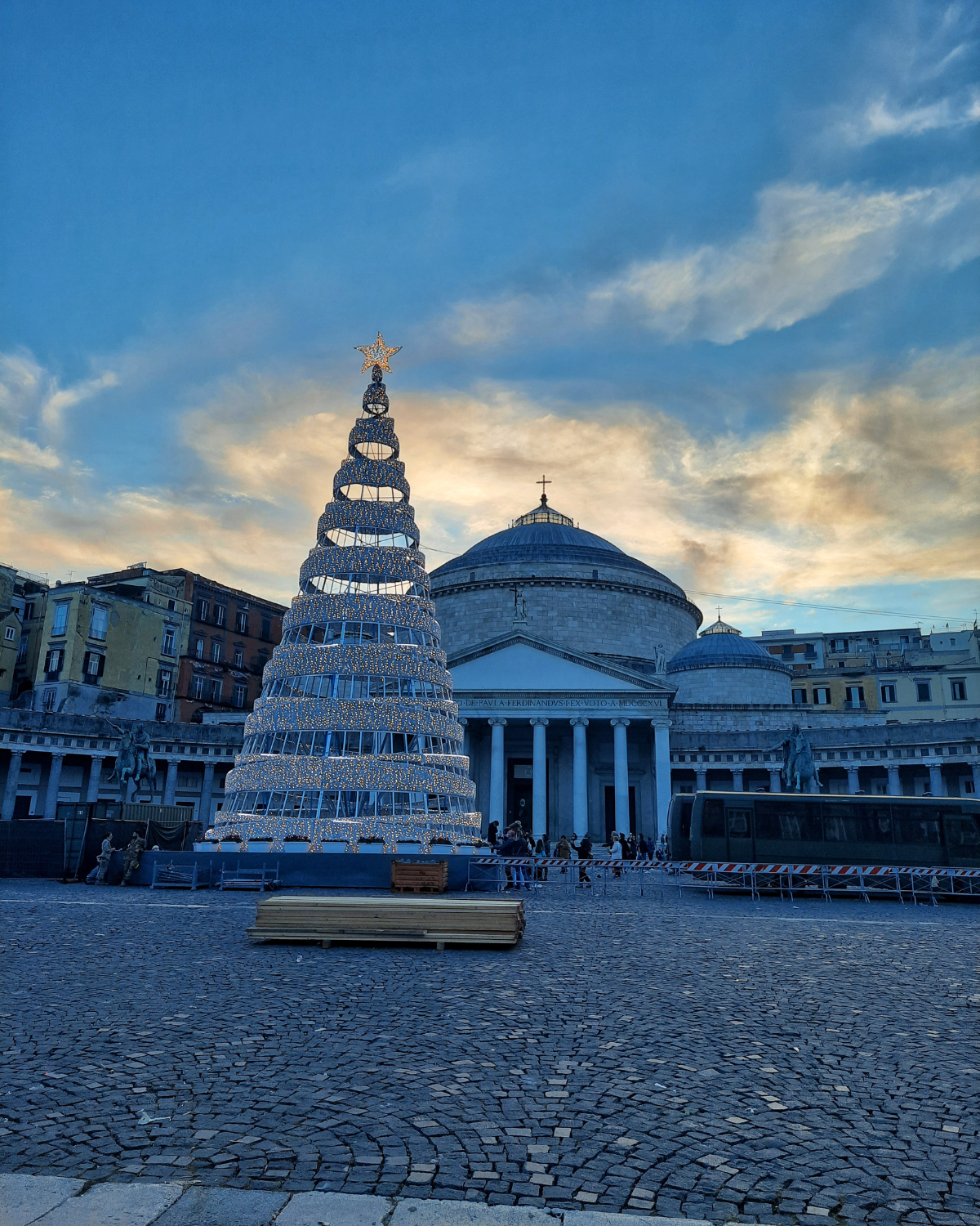 NAPOLI: PRESEPI DI SAN GREGORIO ARMENO