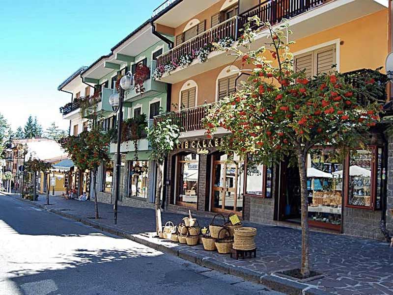 DOMENICA SULLA NEVE: CAMIGLIATELLO SILANO