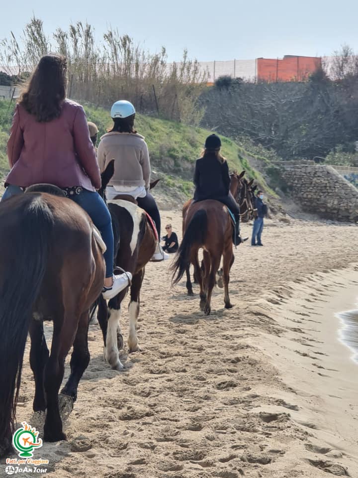 #inPuglia: Passeggiata a cavallo